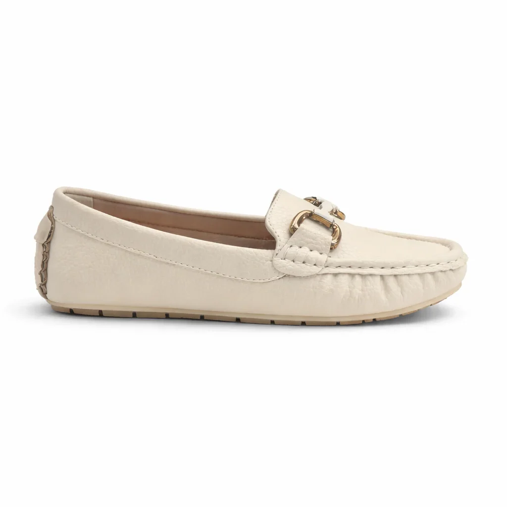 UrbanToes Women’s Off-White Cushioned Walking Flats