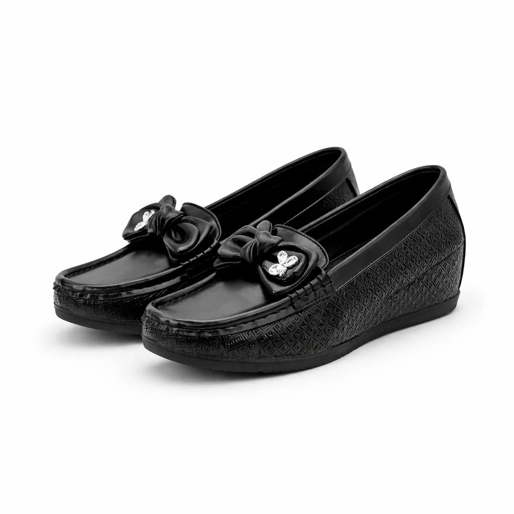 UrbanToes Women’s Black Floral Detail Wedge Loafers