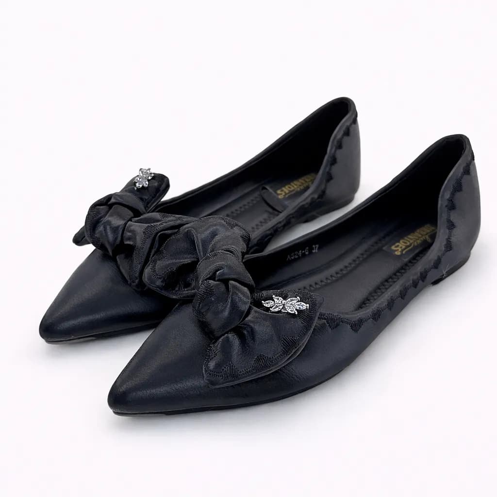 UrbanToes Elise Bow Black Leather Flats