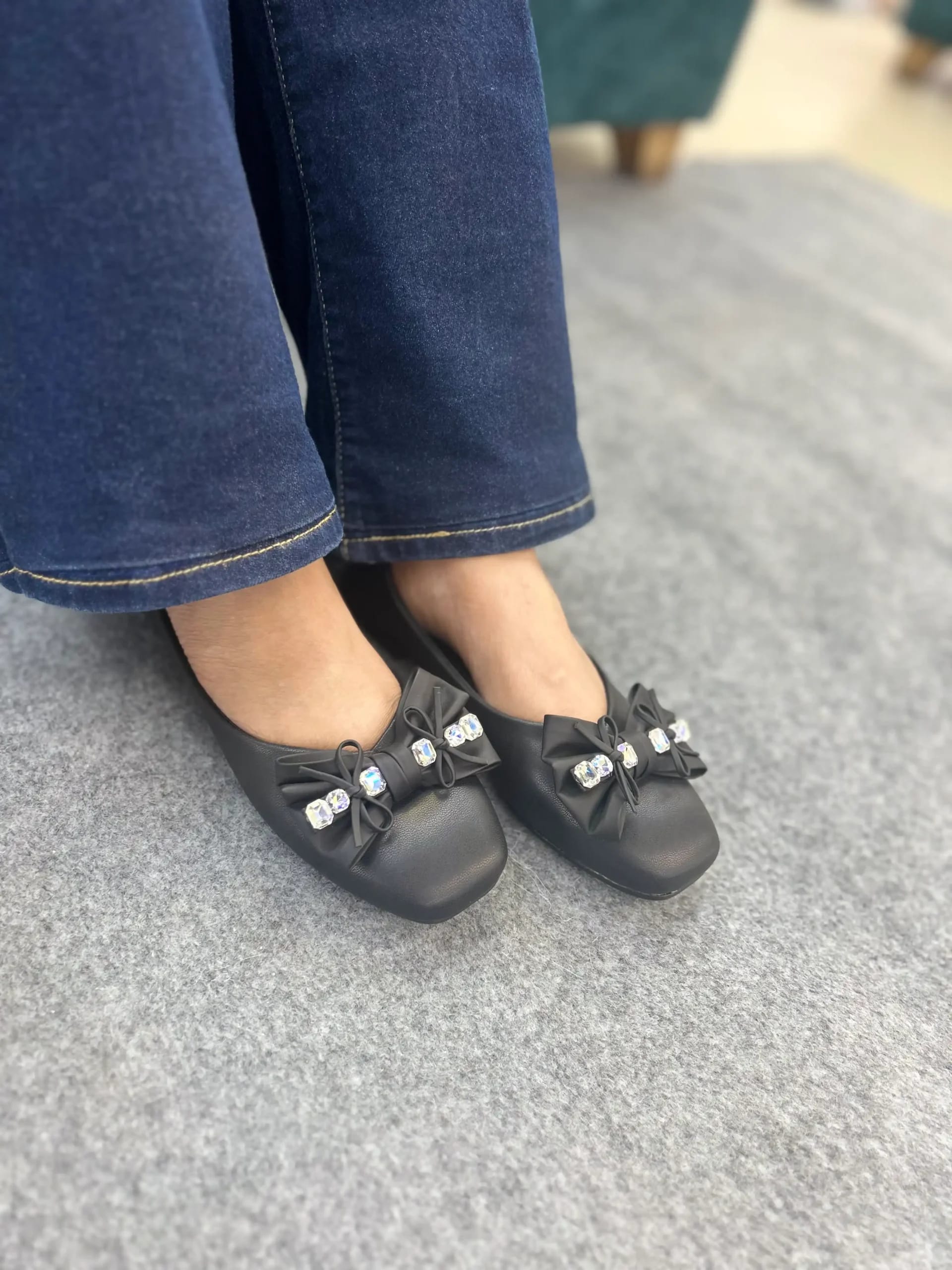 Glam Bow Ballerina Black - UrbanToes