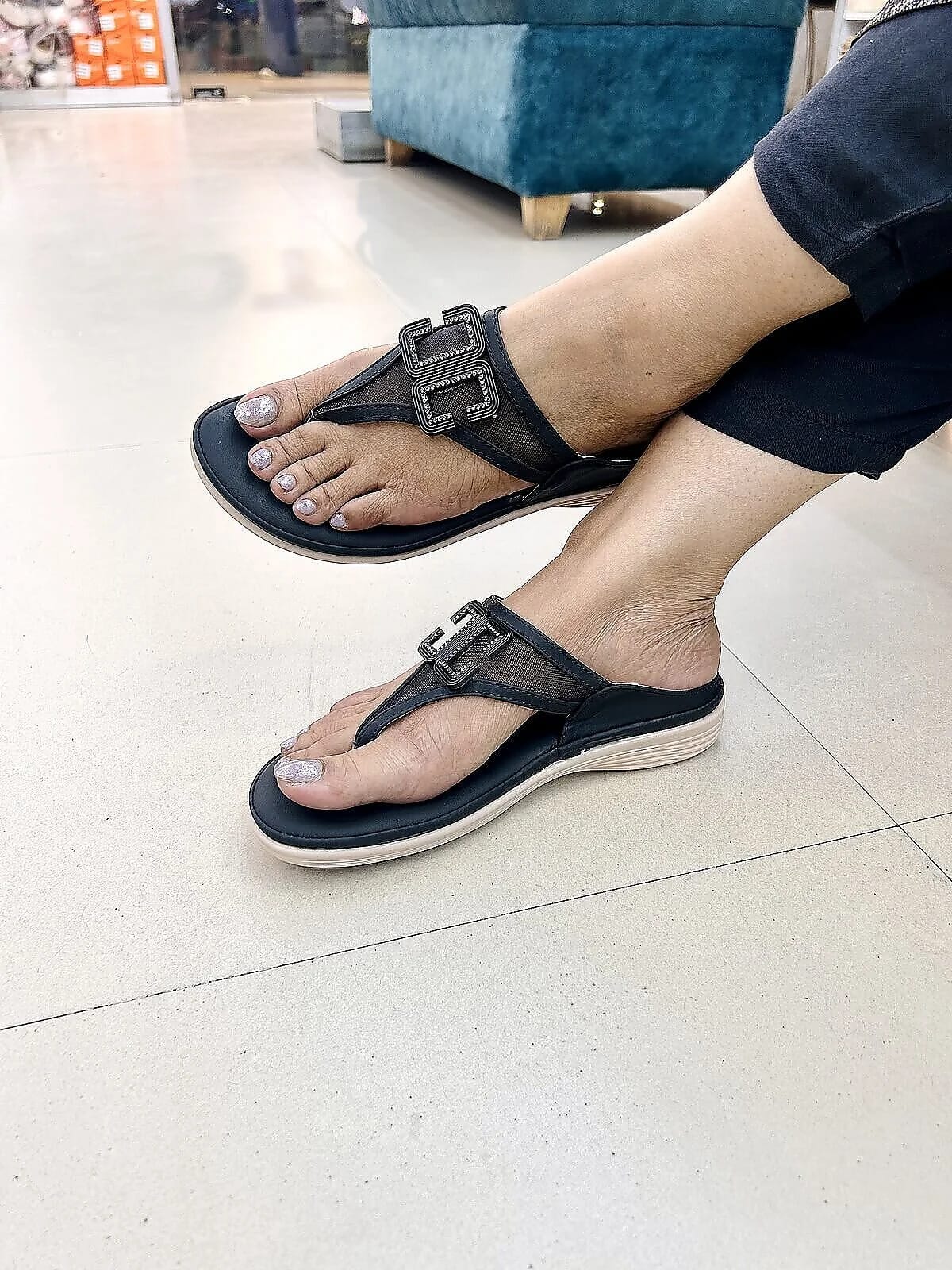 Black Wedge Toe-Post Sandals for Women - UrbanToes