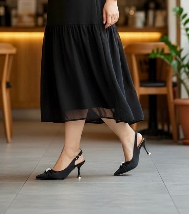 Urbantoes Black Pearl Bow Slingback Kitten Heels for Women