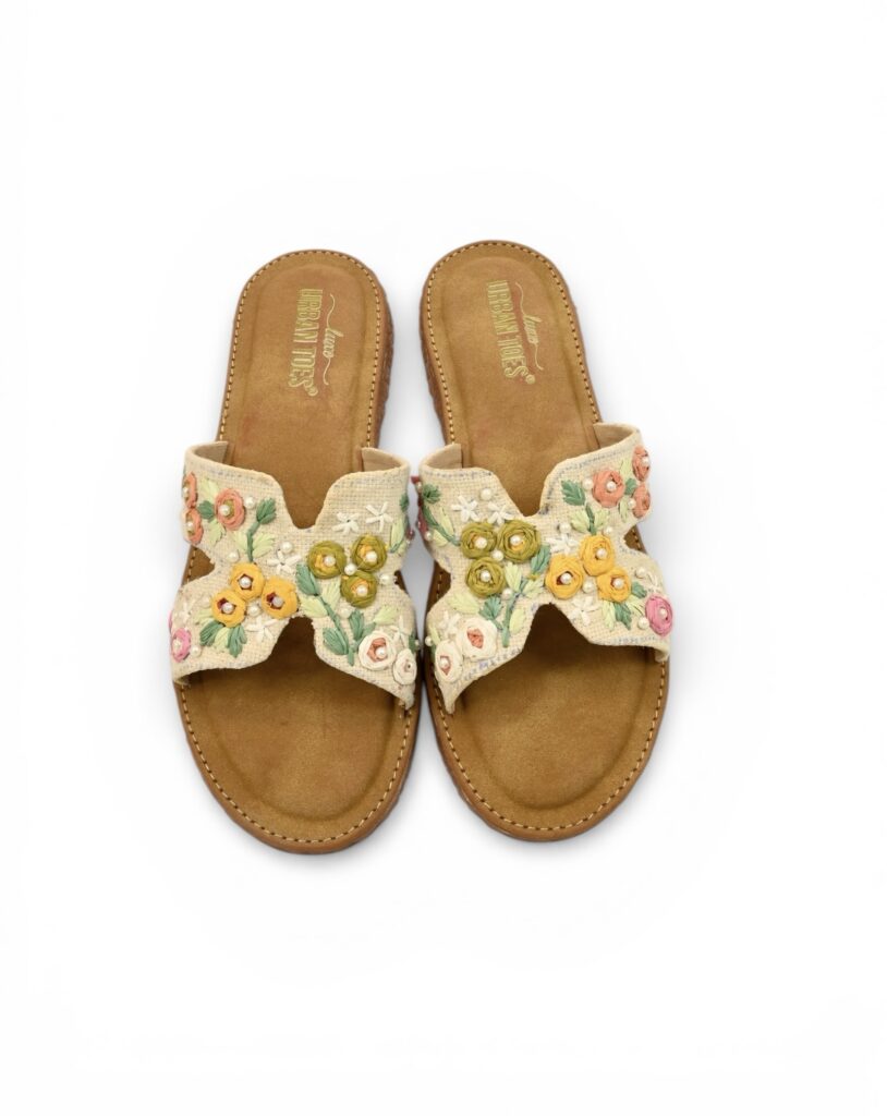 Beige embroidered flat sandals for women